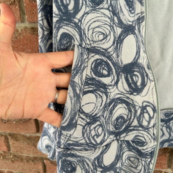 Bench zip-up hoodie - Picture 3 of 7